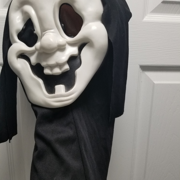 Fun World Easter Unlimited Funny Ghostface Mask - Picture 7 of 13